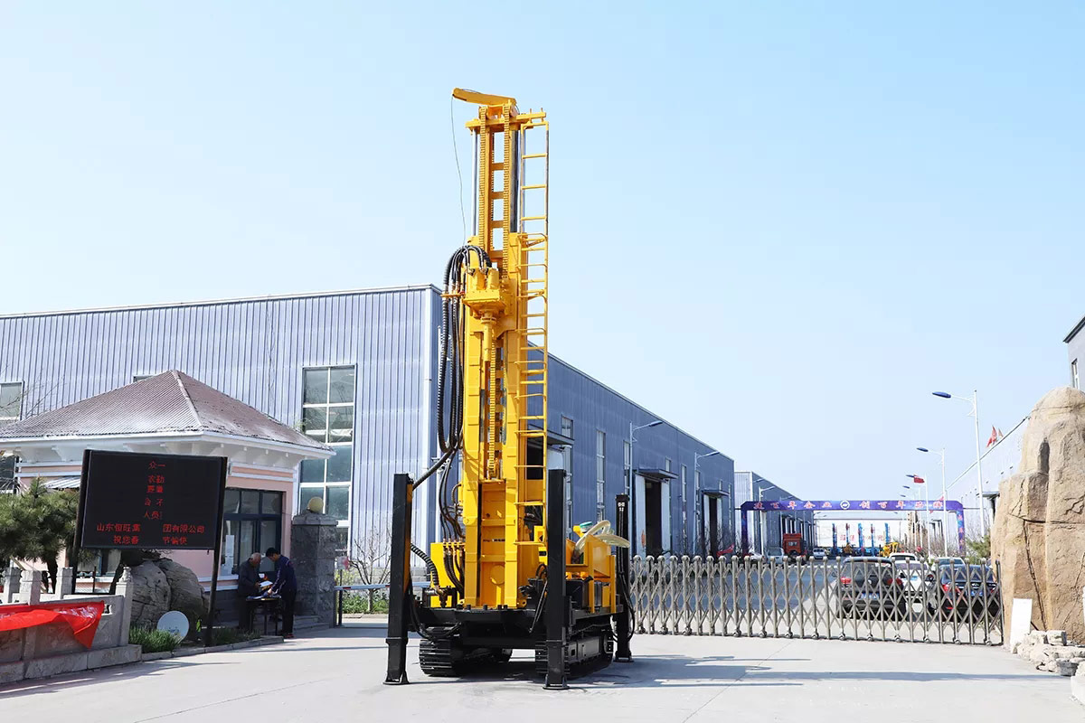 Precautions for water well drilling rig construction